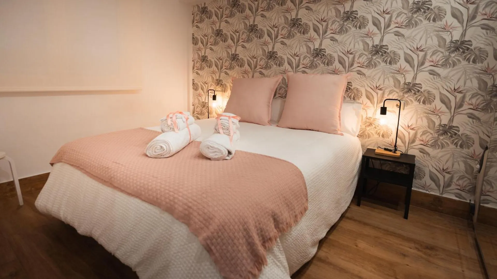 La Concha Pearl Beach Apartment San Sebastian 0*,  Spain